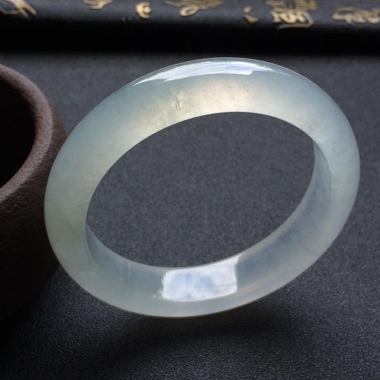 （超值推荐）冰种淡晴水手镯（54.8mm）