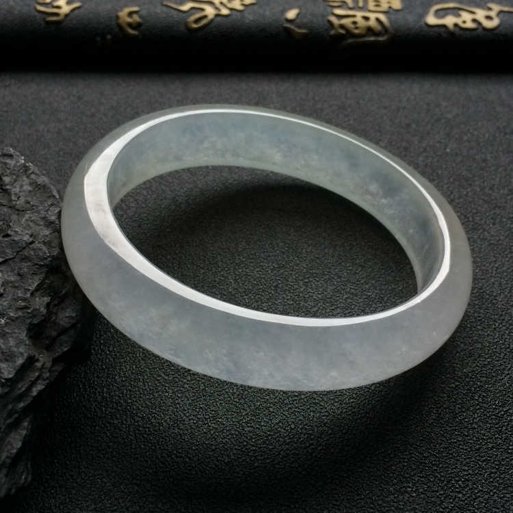 （超值推荐）冰种淡晴水贵妃镯（56mm-50.3mm）