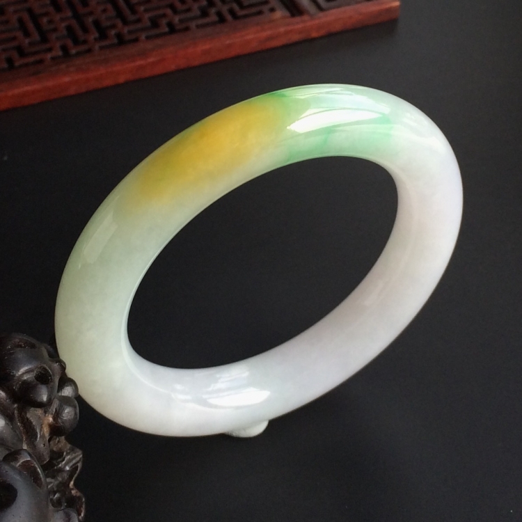(超值推荐)糯冰种黄加绿圆条手镯(55mm)