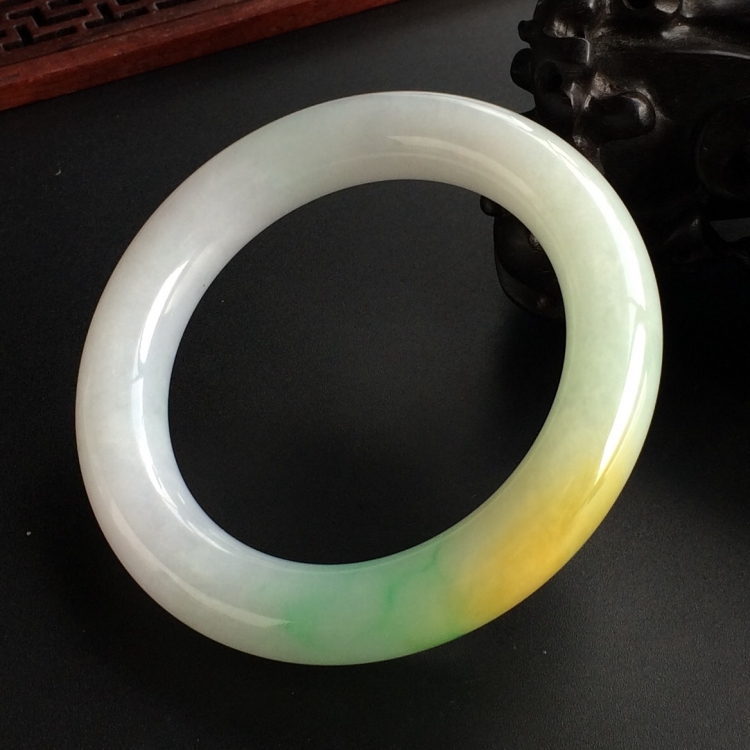 (超值推荐)糯冰种黄加绿圆条手镯(55mm)