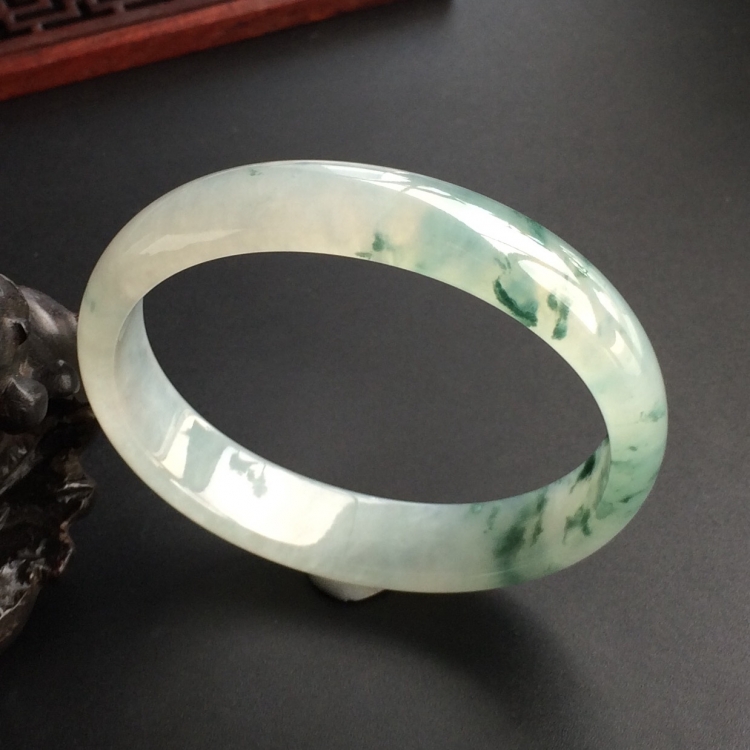 (超值推荐)冰种飘花贵妃镯(55.2mm-48mm)