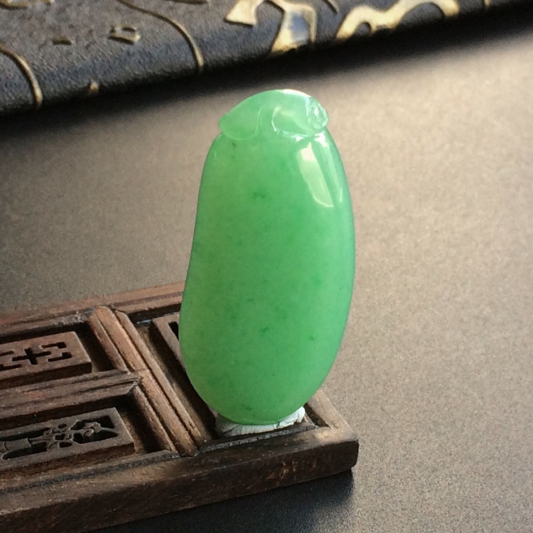 (超值推荐)糯冰种绿晴水福瓜挂件