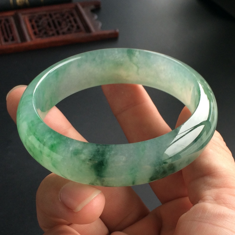 (超值推荐)冰种飘花手镯(57.5mm)