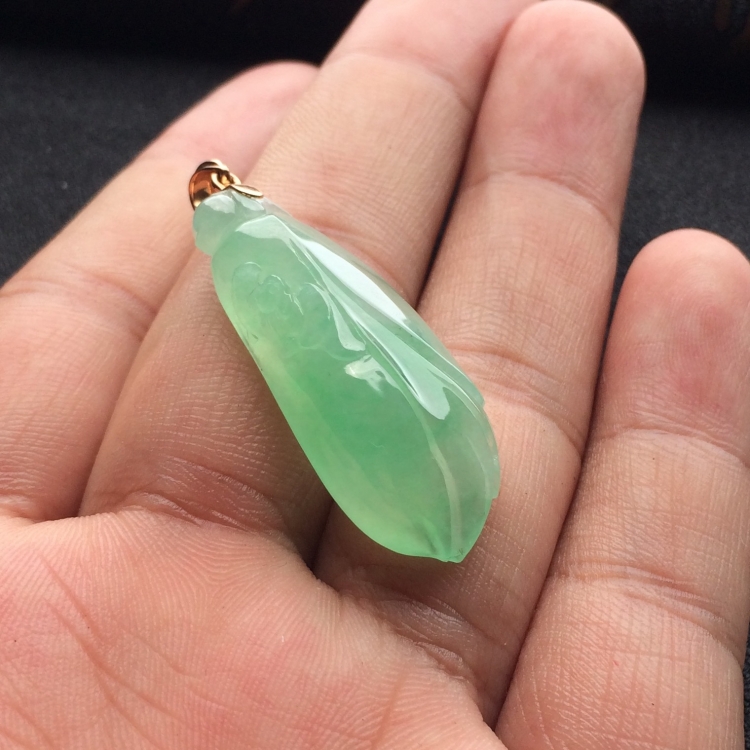 （超值推荐）冰种晴水玉兰花挂件（金扣）