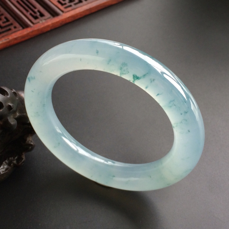 (超值推荐)冰种飘花圆条手镯(54.8mm)