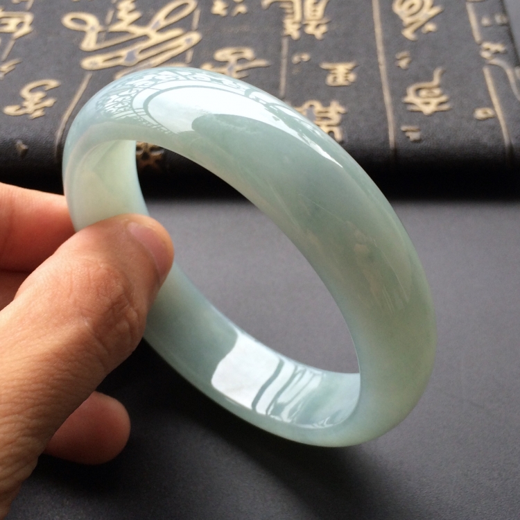 (超值推荐)糯冰种晴水手镯(59mm)