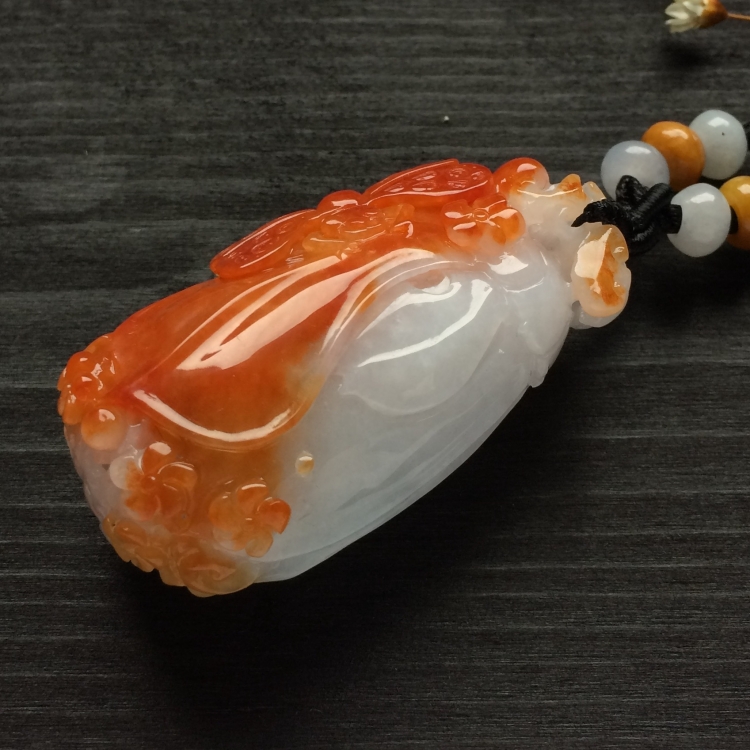 （超值推荐）糯冰种红黄翡玉兰花挂件