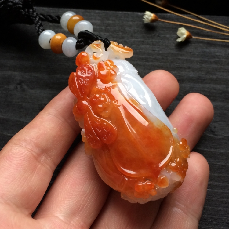 （超值推荐）糯冰种红黄翡玉兰花挂件