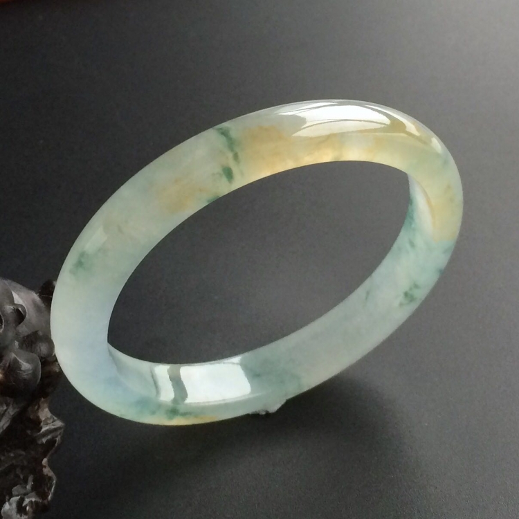 (超值推荐)冰种飘花带黄翡贵妃镯(53.8mm-47mm)