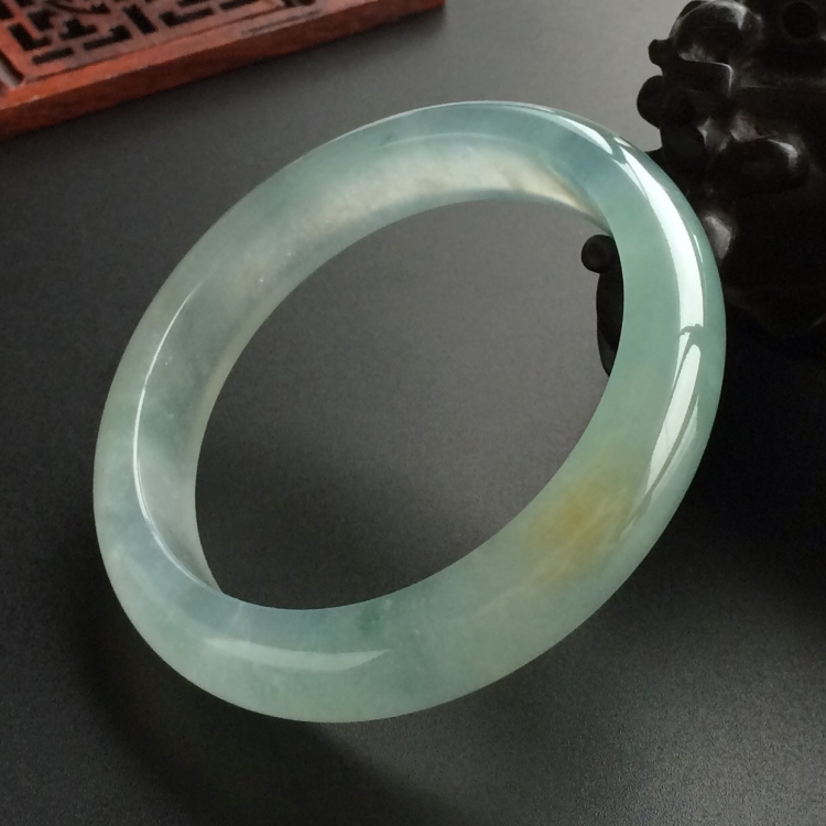 (超值推荐)冰种晴水飘花略带黄翡手镯(56.3mm)