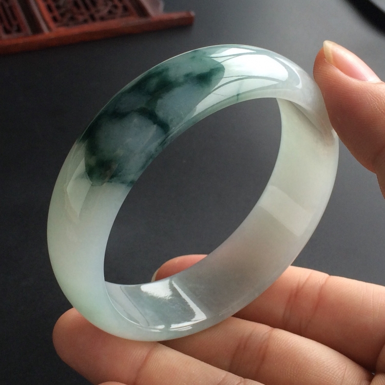 (超值推荐)糯冰种飘花手镯(59.8mm)