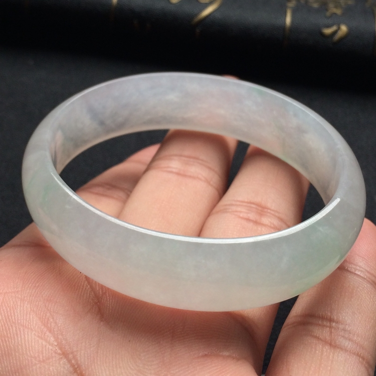 （超值推荐）冰种淡晴水贵妃镯（54.5mm-48.4mm）