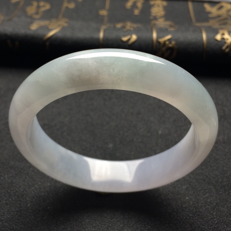 （超值推荐）糯冰种淡紫罗兰手镯（53.7mm）