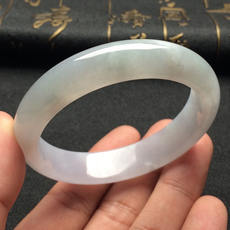 （超值推荐）糯冰种淡紫罗兰手镯（53.7mm）