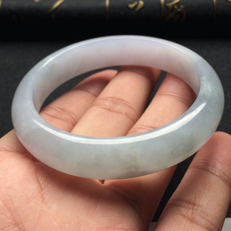 （超值推荐）糯冰种淡紫罗兰手镯（53.7mm）