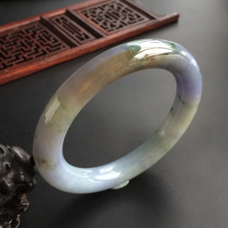 (超值推荐)糯冰种紫罗兰飘花略带褐黄翡圆条手镯(58.5mm)