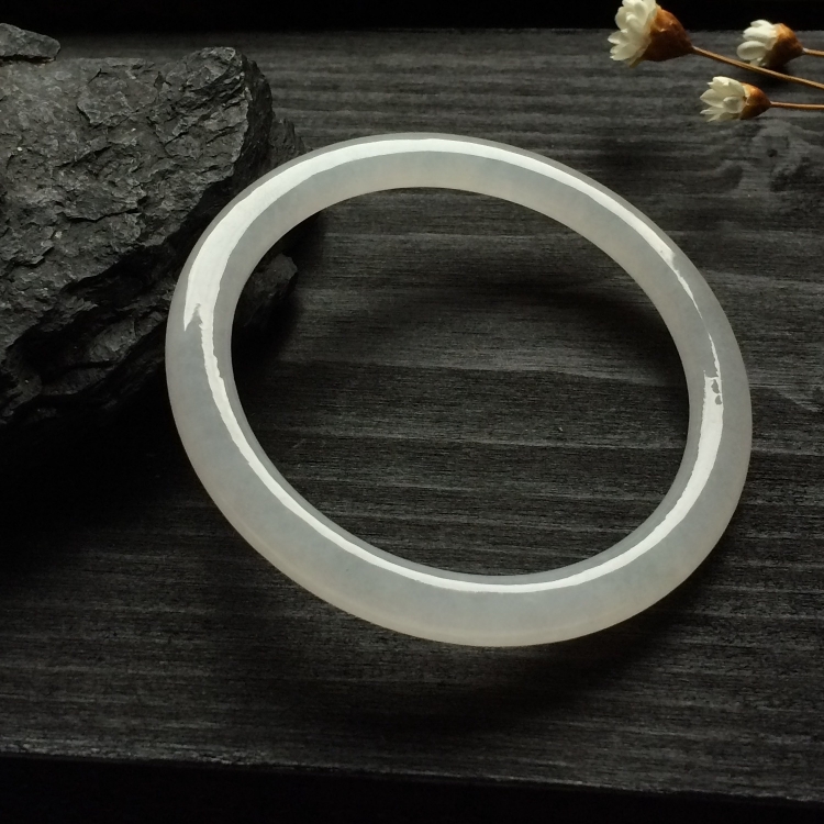 （超值推荐）糯冰种淡晴水圆条童镯一对（42.3mm、44.5mm）