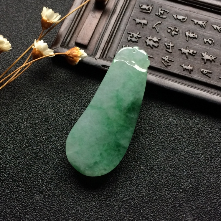（超值推荐）糯冰种飘花福瓜挂件
