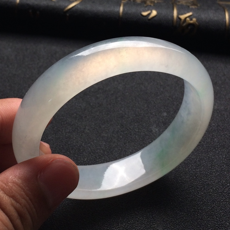 （超值推荐）冰种淡晴水贵妃镯（57.5mm-50.9mm）