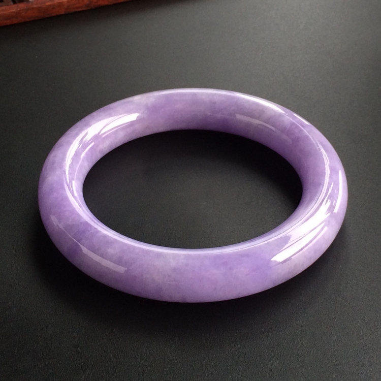 (超值推荐)糯冰紫罗兰圆条手镯(57.8mm)