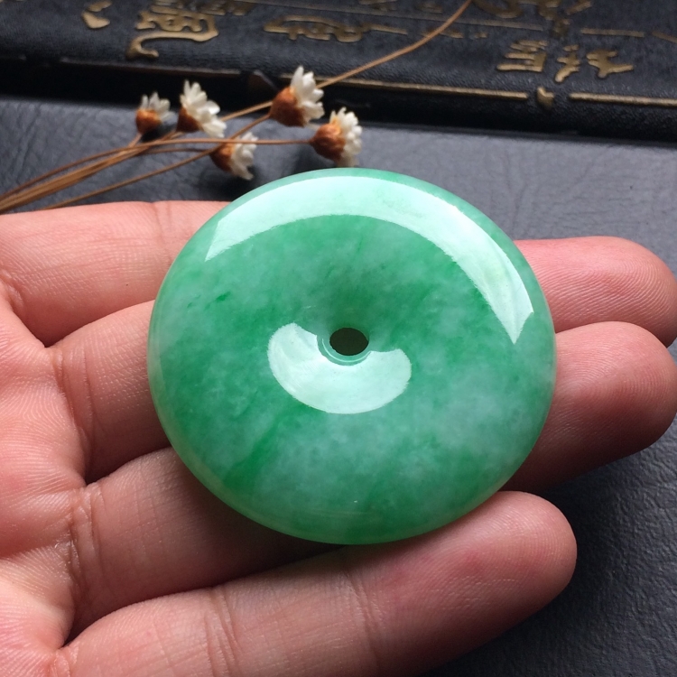 （超值推荐）糯冰种飘翠平安扣挂件