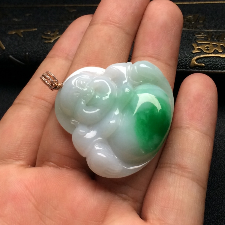 （超值推荐）糯冰种飘翠玉佛挂件
