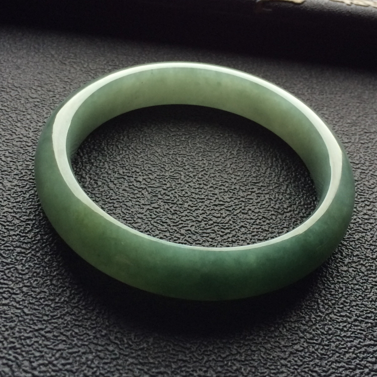 （超值推荐）糯冰种晴水手镯（57mm）