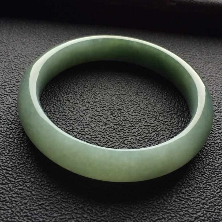 （超值推荐）糯冰种晴水手镯（57mm）