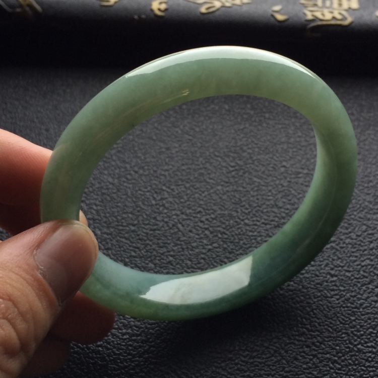 （超值推荐）糯冰种晴水手镯（57mm）