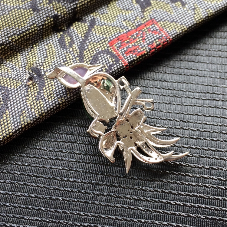 (超值推荐)糯冰种深绿镶白金钻石小鸟胸坠