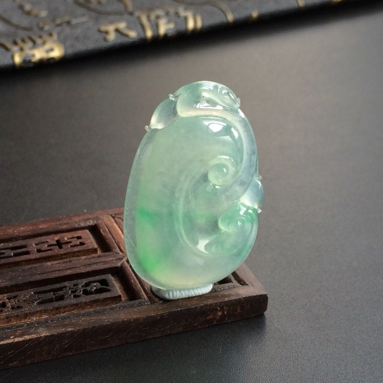 (超值推荐)冰种飘翠如意挂件