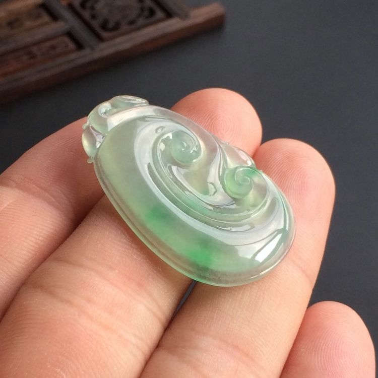 (超值推荐)冰种飘翠如意挂件