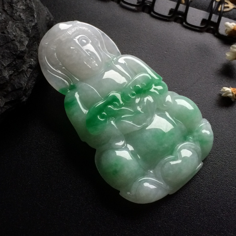 （超值推荐）糯冰种飘翠观音挂件