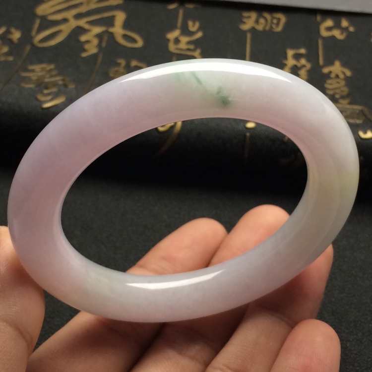 （超值推荐）糯冰种淡紫罗兰略飘花圆条手镯（55mm）