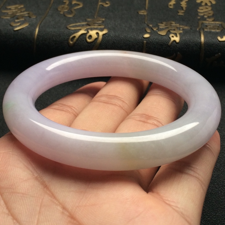 （超值推荐）糯冰种淡紫罗兰略飘花圆条手镯（55mm）