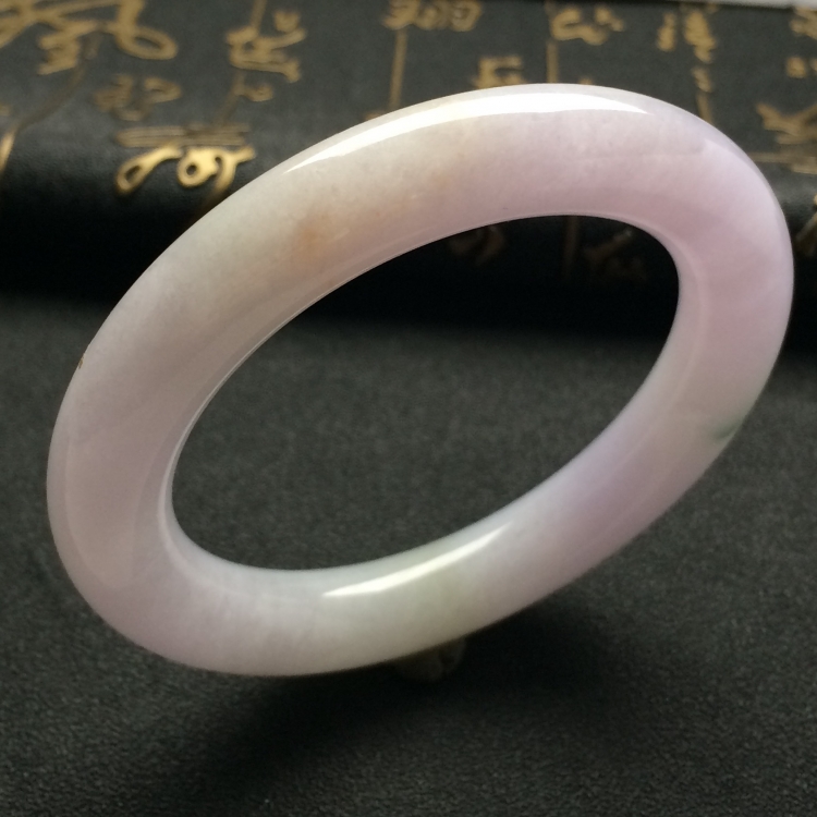 （超值推荐）糯冰种淡紫罗兰略飘花圆条手镯（55mm）