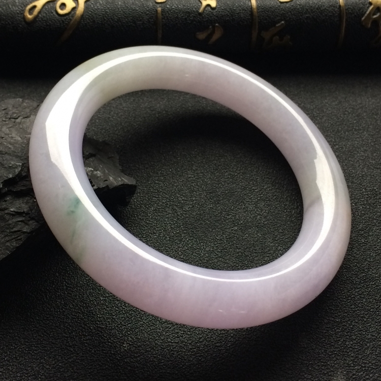 （超值推荐）糯冰种淡紫罗兰略飘花圆条手镯（55mm）