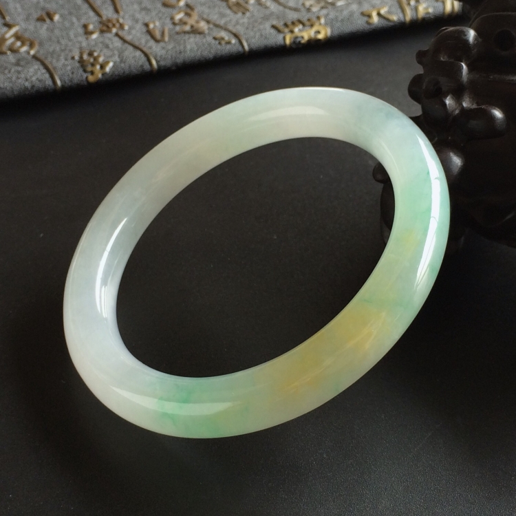 (超值推荐)糯冰种黄加绿圆条手镯(57mm)