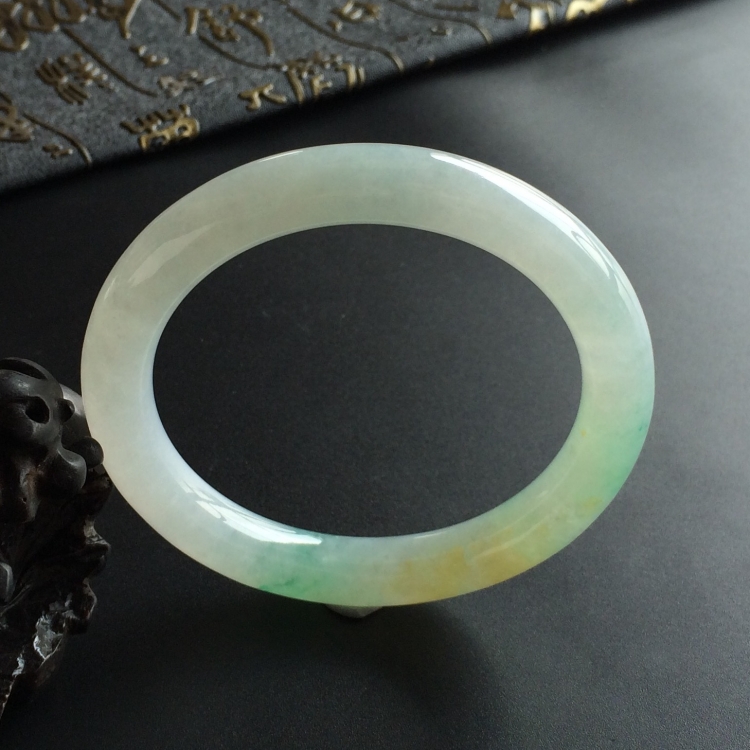 (超值推荐)糯冰种黄加绿圆条手镯(57mm)