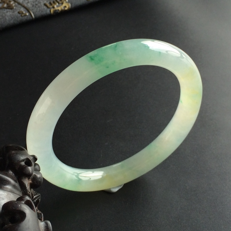 (超值推荐)糯冰种黄加绿圆条手镯(57.8mm)