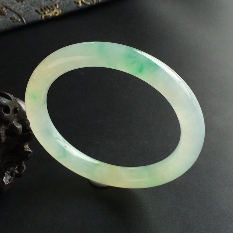 (超值推荐)糯冰种黄加绿圆条手镯(57.8mm)