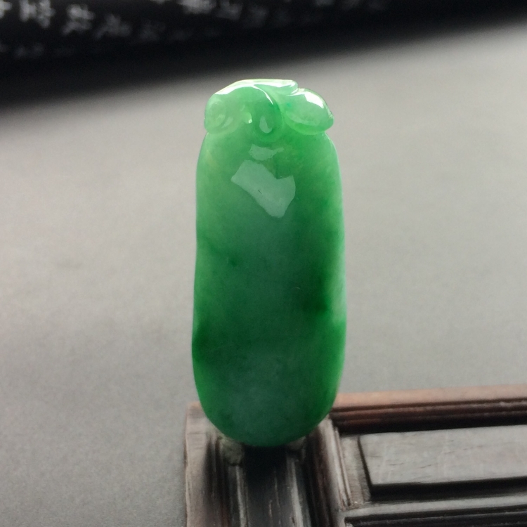 （超值推荐）糯冰种飘翠福瓜挂件