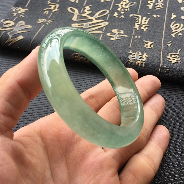 (超值推荐)冰种绿晴水手镯(57.2mm)