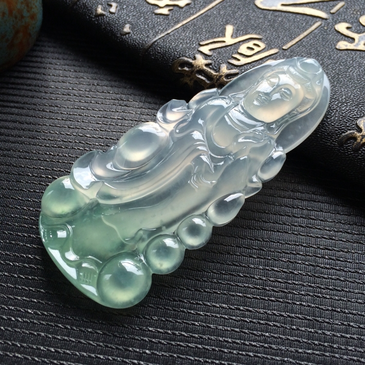 (超值推荐)冰种晴水站观音挂件