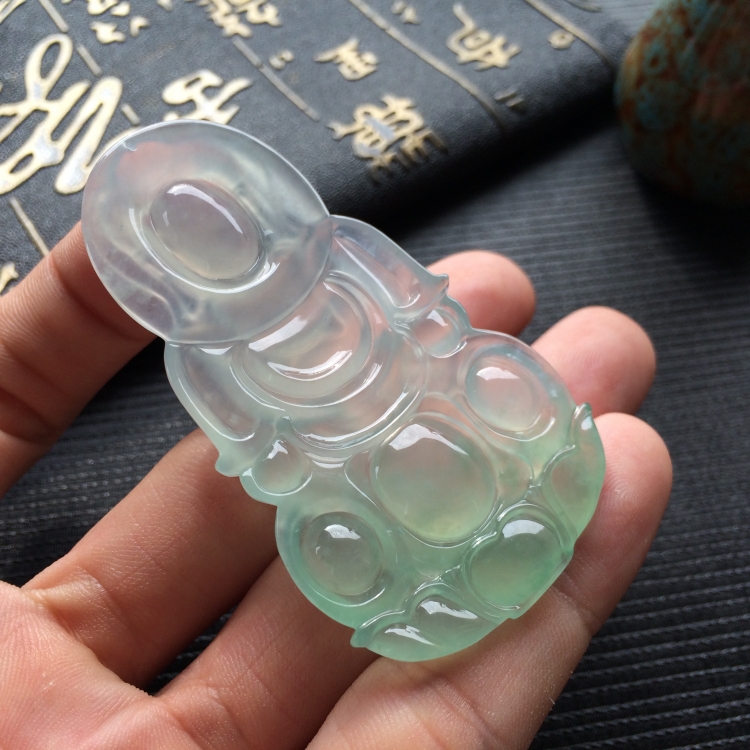 (超值推荐)冰种晴水略飘花观音挂件