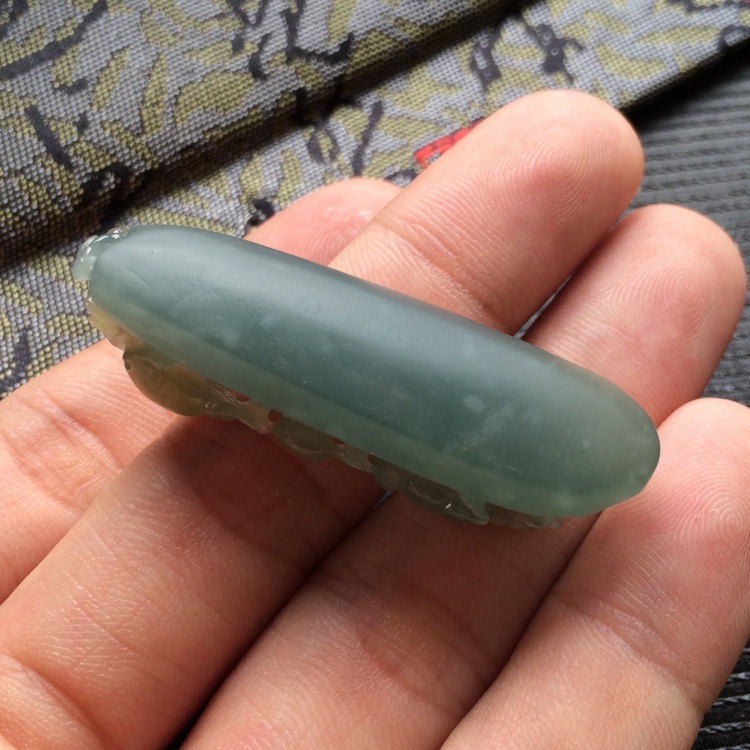 (超值推荐)糯冰种蓝水略带黄翡福瓜挂件
