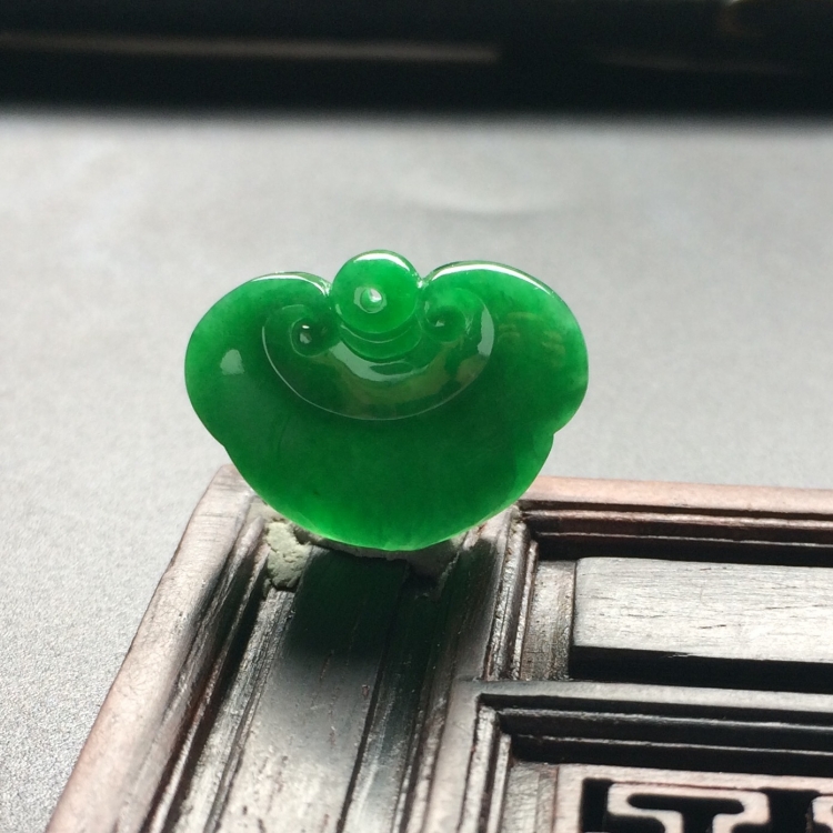 （超值推荐）糯冰种深绿如意挂件