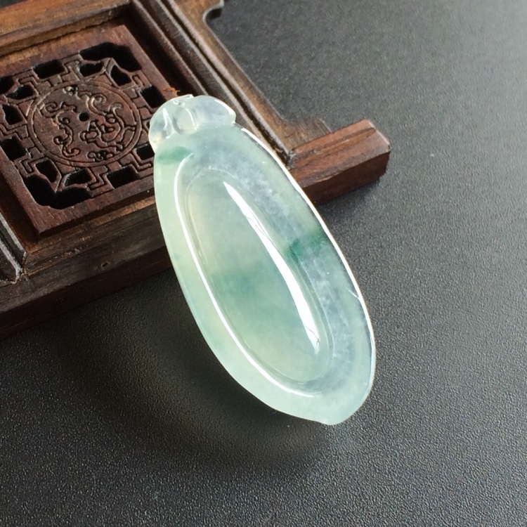 (超值推荐)冰种飘花福瓜挂件