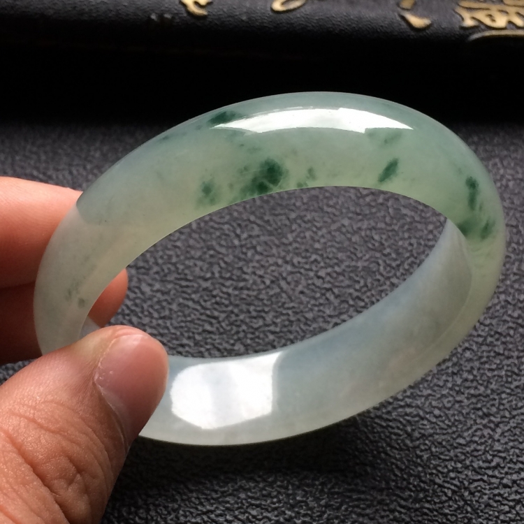 （超值推荐）冰种飘花贵妃手镯（54.1mm-47mm）