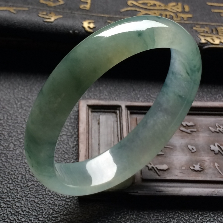 （超值推荐）冰种飘花贵妃手镯（55mm-46.5mm）